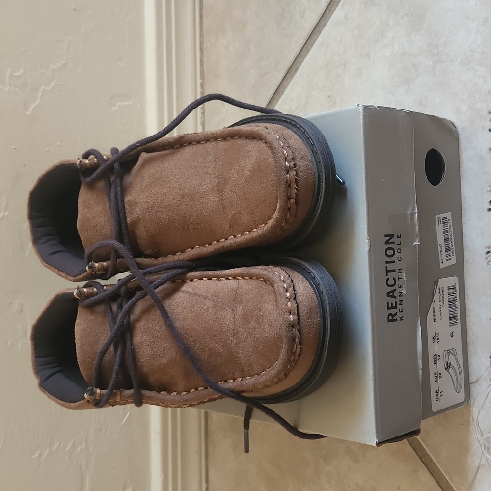 NWT Boys Kenneth Cole Reaction Shoes